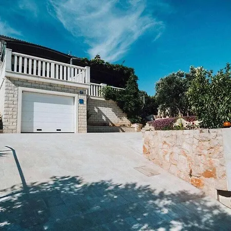 Brdar Comfortable Tatil Evi *